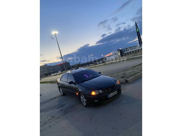 Sahibinden Toyota Avensis 2.0 Sol Extra 2000 Model 