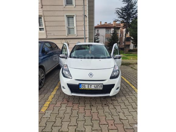 Sahibinden Renault Clio 1.5 dCi Grandtour Night & Day 2012 Model