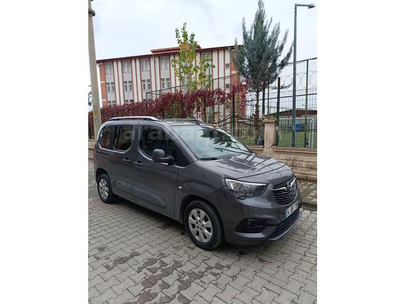 Sahibinden Opel Combo 1.5 CDTI style. life en full manuel 2020 Model