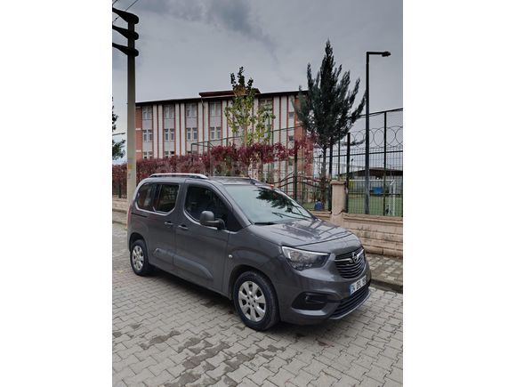 Sahibinden Opel Combo 1.5 CDTI style. life en full manuel 2020 Model