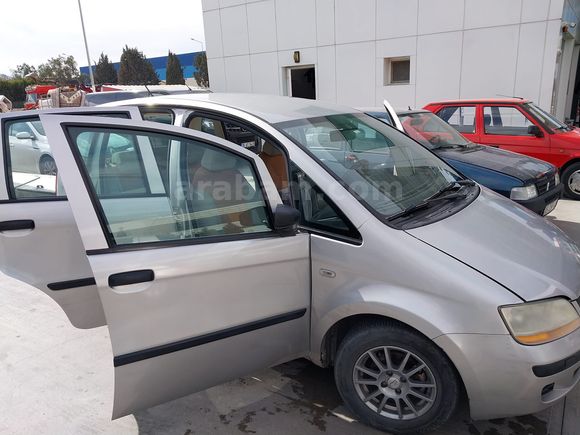 Sahibinden Fiat Idea 1.3 Multijet Active 2006 Model  cok temiz aile arabası