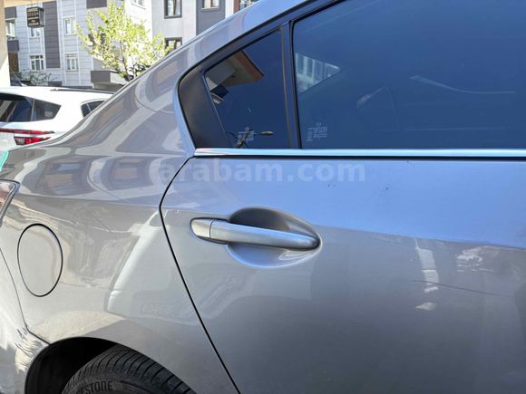 Sahibinden Mazda 3 1.6 Touring 2010 Model 