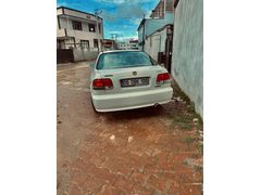 Sahibinden Honda Civic 1.6 i ES 2000 Model  304.000 km Beyaz