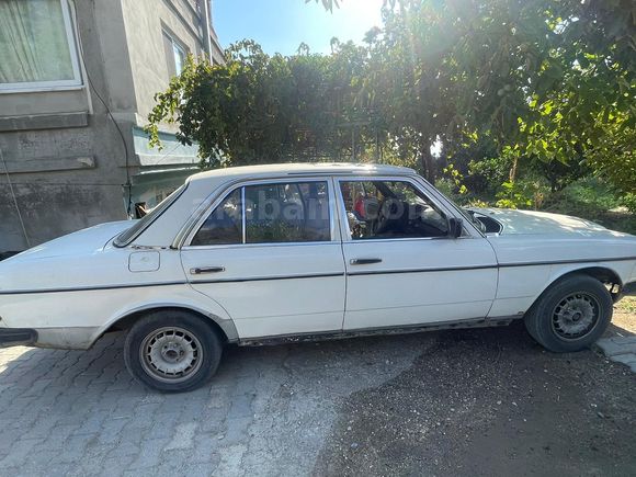 Sahibinden Mercedes - Benz E 200 d 1981 Model 