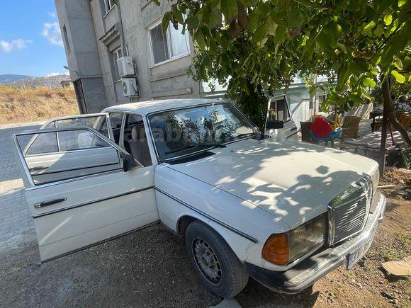 Sahibinden Mercedes - Benz E 200 d 1981 Model 