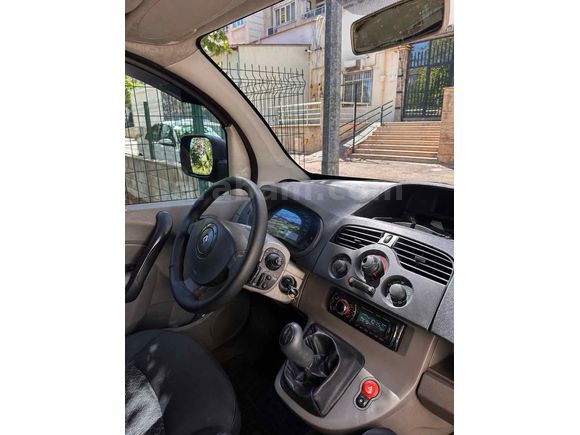 Sahibinden Renault Kangoo Multix 1.5 dCi Authentique 2010 Model 