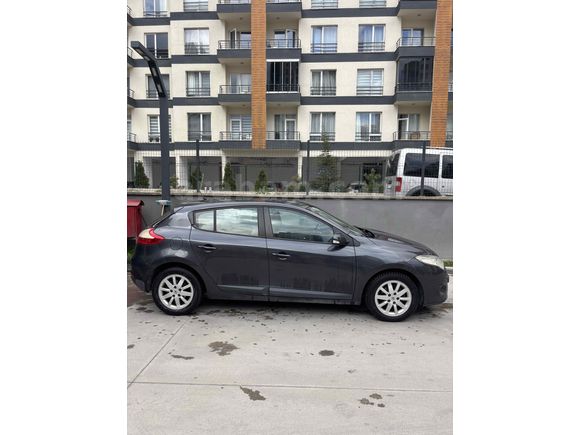 Sahibinden Renault Megane 1.6 Expression 2010 Model 