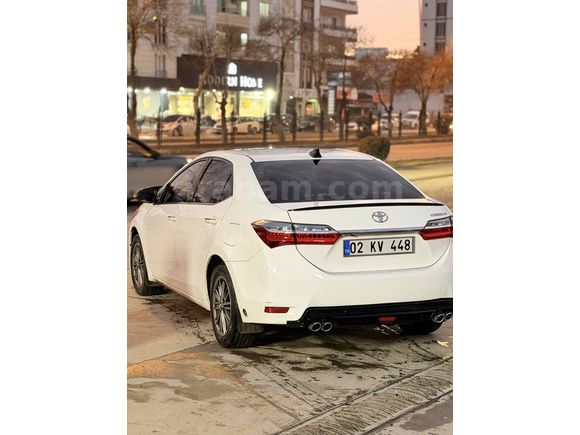 Tek parça  boyalı temiz corolla