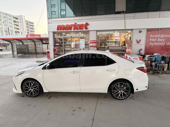 Tek parça  boyalı temiz corolla