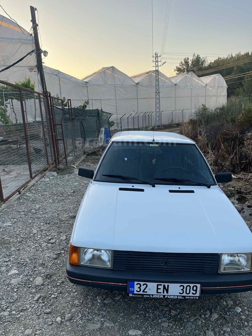 Sahibinden Renault R 9 1.4 Broadway GTE 1993 Model Antalya 200.000