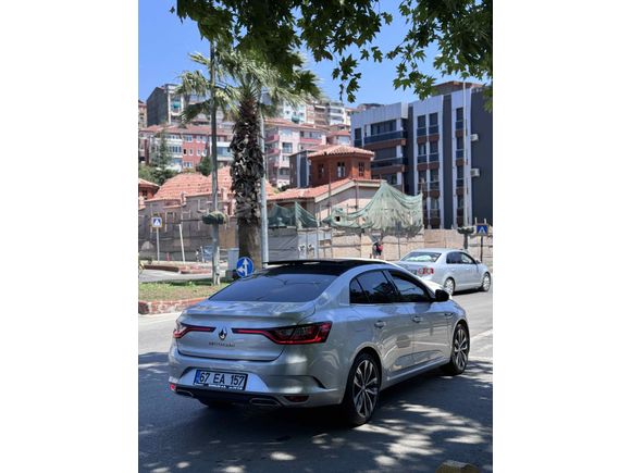 Sahibinden Renault Megane 1.3 TCe Icon 2024 Model 