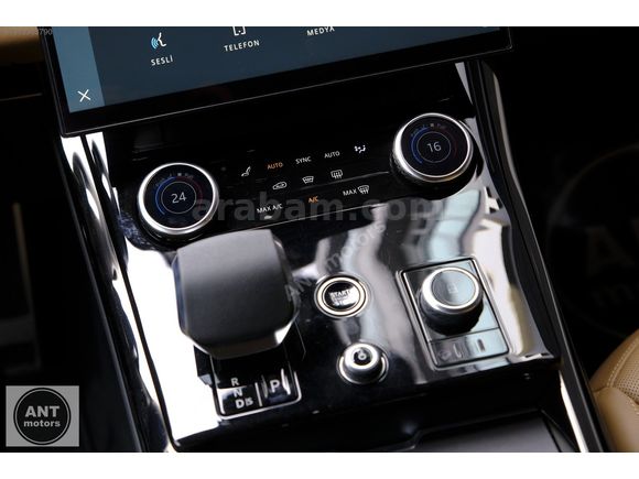HATASIZ BAYİ 2023 RANGE ROVER SPORT 3.0 D MHEV DYNAMIC SE FUL