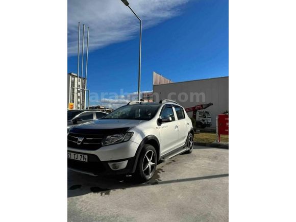 Sahibinden Dacia Sandero 1.5 dCi Stepway 2014 Model