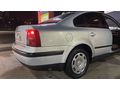 Sahibinden Volkswagen Passat 1.8  2000 Model  160000 km Gri
