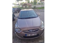 Sahibinden Hyundai Accent Blue 1.4 CVVT Mode Plus 2012 Model