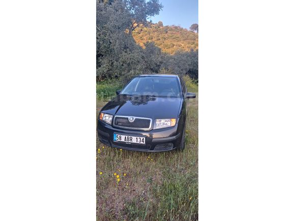 Sahibinden Skoda Fabia 1.2 Classic 2005 Model  280.000 km Siyah