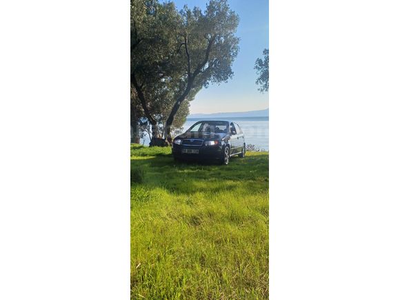 Sahibinden Skoda Fabia 1.2 Classic 2005 Model  280.000 km Siyah