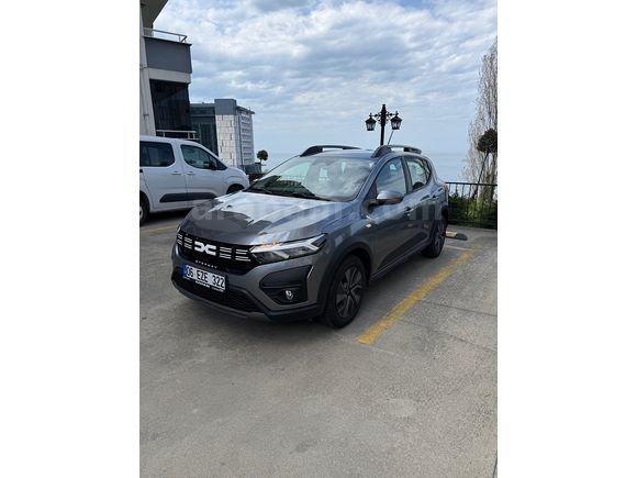 HATASIZ BOYASIZ SERVİS BAKIMLI  Dacia Sandero Stepway 1.0 Tce Expression 2025 Çıkışlı