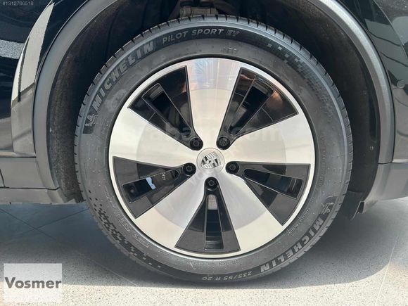 VOSMER 2024 PORSCHE MACAN 4 408 HP ELEKTRİKLİ