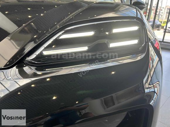VOSMER 2024 PORSCHE MACAN 4 408 HP ELEKTRİKLİ
