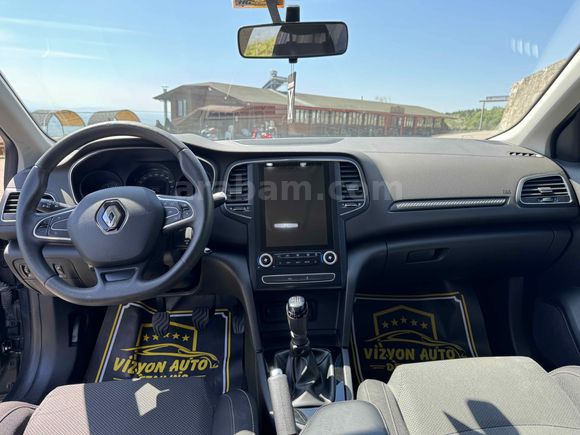 Sahibinden Renault Megane 1.3 TCe Joy 2020 Model 