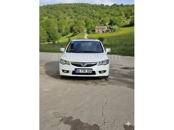 Sahibinden Honda Civic 1.6 Elegance 2011 Model Ankara 118.500 km Beyaz