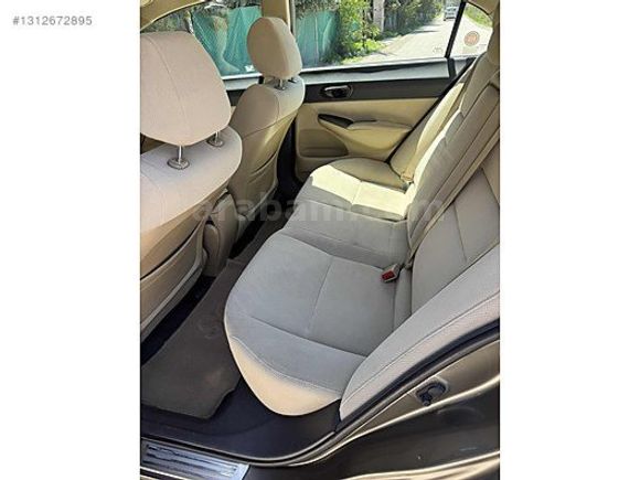 HONDA CİVİC / EMSALSİZ KM / 126.000 KM