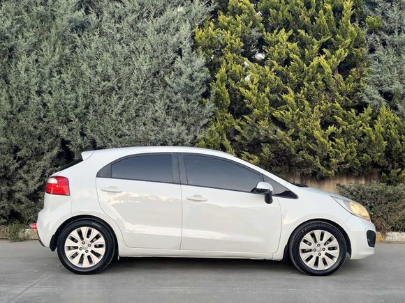 2012 KİA RİO 1.4 CRDİ MASRAFSIZ TERTEMİZ