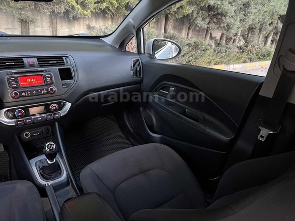 2012 KİA RİO 1.4 CRDİ MASRAFSIZ TERTEMİZ