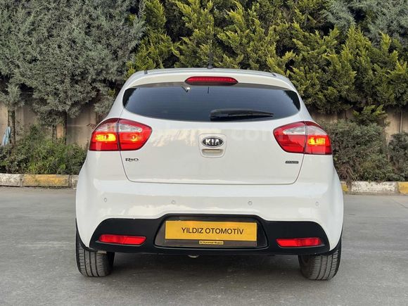 2012 KİA RİO 1.4 CRDİ MASRAFSIZ TERTEMİZ
