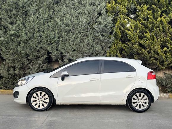2012 KİA RİO 1.4 CRDİ MASRAFSIZ TERTEMİZ