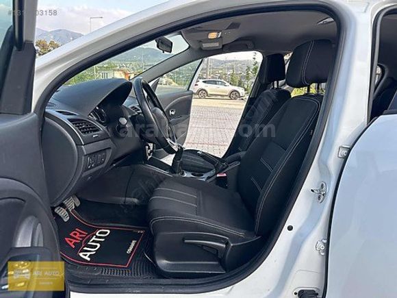 2013 MEGANE 3 1.5 DCİ TOUCH MANUEL 174 KM HATASIZ BEYAZ