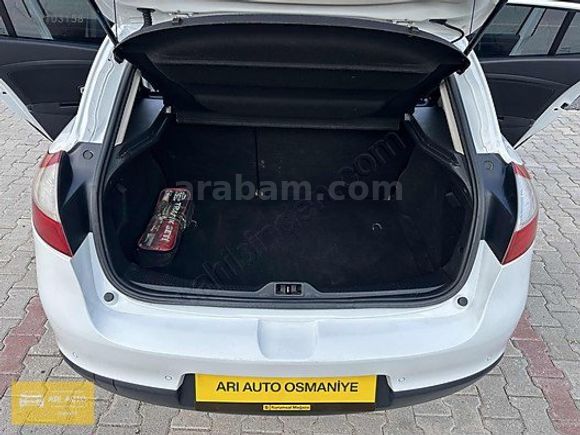2013 MEGANE 3 1.5 DCİ TOUCH MANUEL 174 KM HATASIZ BEYAZ