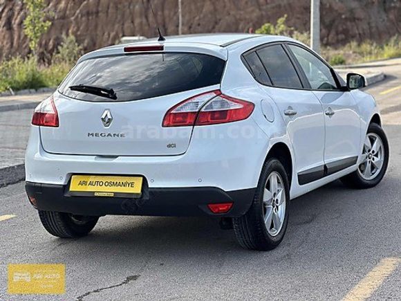 2013 MEGANE 3 1.5 DCİ TOUCH MANUEL 174 KM HATASIZ BEYAZ
