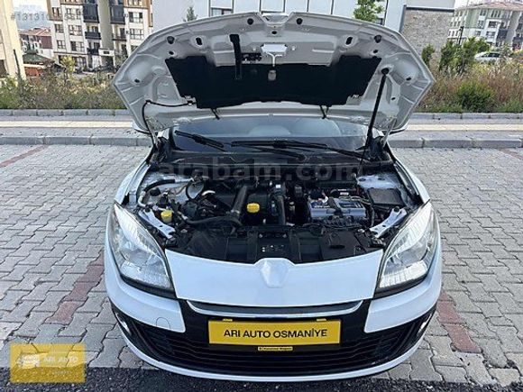 2013 MEGANE 3 1.5 DCİ TOUCH MANUEL 174 KM HATASIZ BEYAZ
