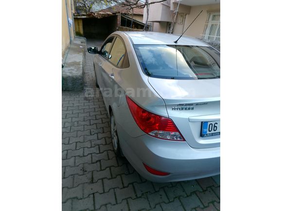 Sahibinden Hyundai Accent Blue 1.6 CRDI Mode Plus 2012 Model