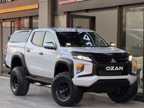 SADECE 28.000 KM ÖZEL YAPIM MITSUBİSHİ L200 BLİZZARD HATASIZ