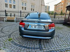 Sahibinden Honda City 1.4 ES 2010 Model acill kaput tavan orjinal temiz ve hijyen motoru temiz az yakar benzini kokluyo