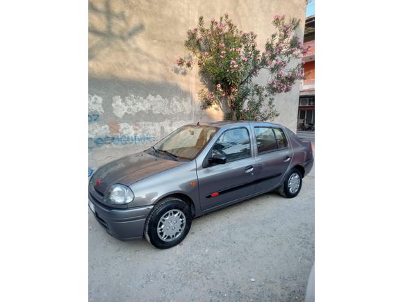 Sahibinden Renault Clio 1.4 RNA 2000 Model