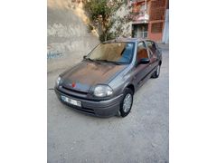 Sahibinden Renault Clio 1.4 RNA 2000 Model