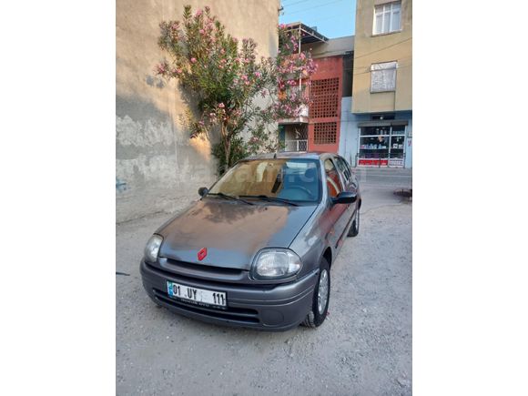 Sahibinden Renault Clio 1.4 RNA 2000 Model