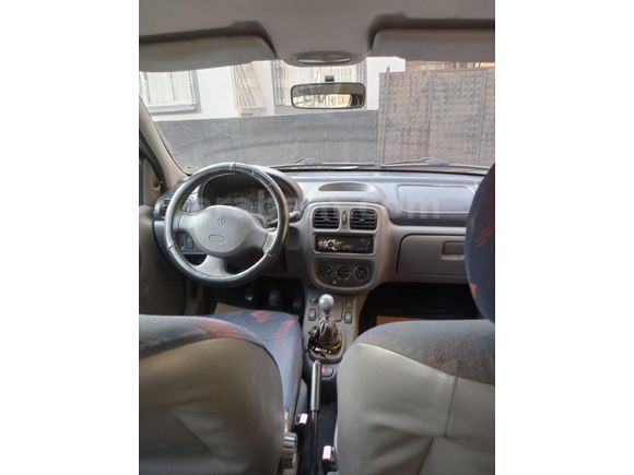 Sahibinden Renault Clio 1.4 RNA 2000 Model