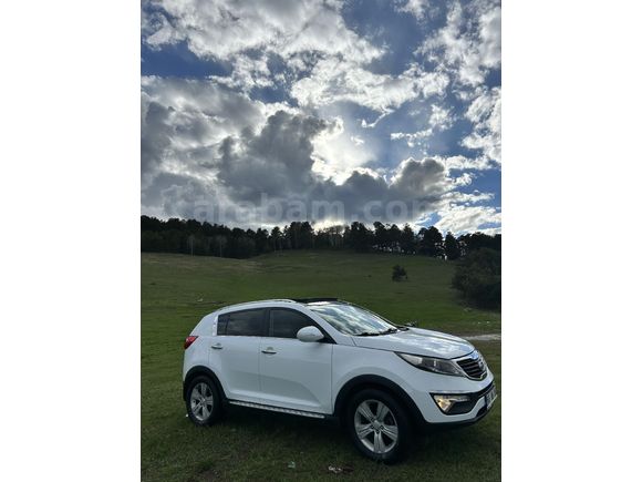 Sahibinden Kia Sportage 1.6 GDI 2011 Model  175.000 km Beyaz