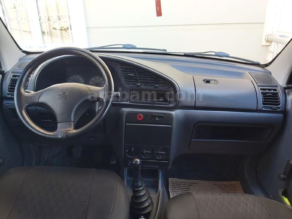 Peugeot Partner 1.9 D düşük km li 2001 Model