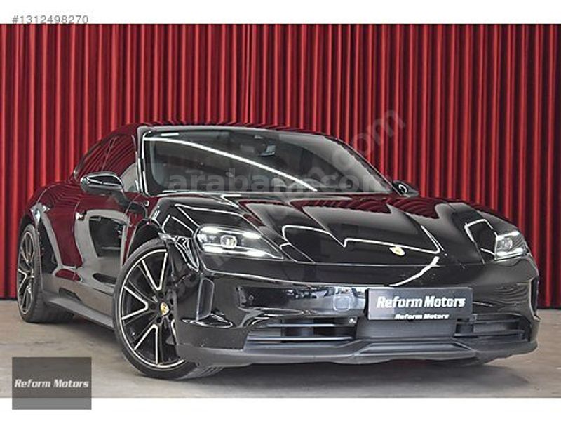 Galeriden Porsche Taycan 2024 Model İstanbul 39.000 km Siyah