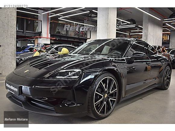 Galeriden Porsche Taycan 2024 Model İstanbul 39.000 km Siyah