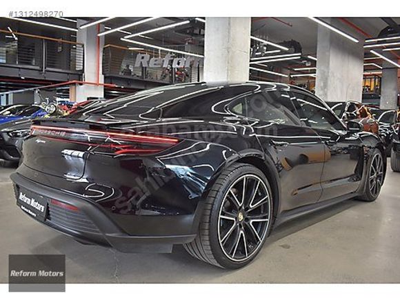 Galeriden Porsche Taycan 2024 Model İstanbul 39.000 km Siyah