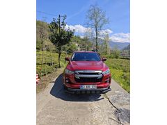 Sahibinden Isuzu D-Max 1.9 D 4x2 V-Life 2022 Model