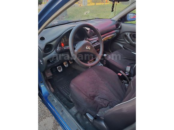 Sahibinden Hyundai Accent 1.3 LS 2000 Model  400.000 km Lacivert