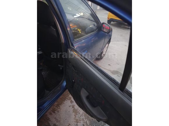 Sahibinden Hyundai Accent 1.3 LS 2000 Model  400.000 km Lacivert